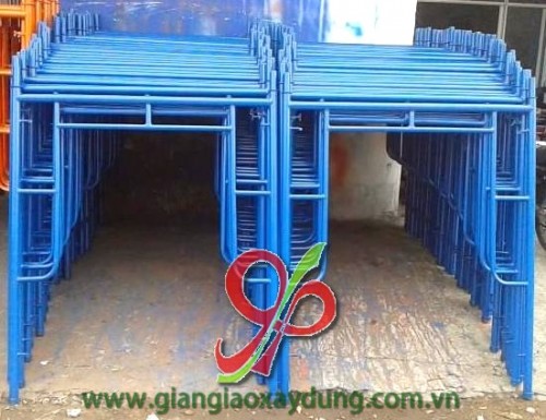 dàn giáo màu xanh